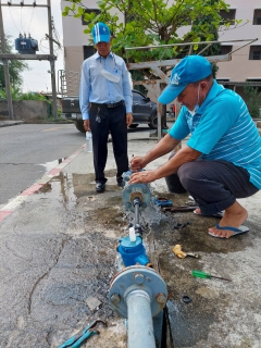 ไฟล์แนบ กปภ.สาขาสามพราน ลงพื้นที่ล้างมาตรวัดน้ำขนาดใหญ่ของการเคหะและเอื้ออาทร