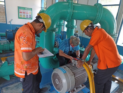 ไฟล์แนบ วันพฤหัสบดีที่ 27 มกราคม 2565 การประปาส่วนภูมิภาคสาขากาญจนดิษฐ์ โดยนายสุรพงศ์ สมหวัง ผู้จัดการ กปภ.สาขากาญจนดิษฐ์ มอบหมายงานผลิต ดำเนินการบำรุงรักษาตามแผน pm มอเตอร์แรงต่ำ แรงสูง และเครื่องกำเหนิดไฟฟ้า ประจำเดือนมกราคม 2565 สถานีผลิตน้ำบ้านวิภาวดี โรงสูบแรงต่ำชั่วคราวคลองกะแดะ โรงกรองน้ำแม่ข่ายกาญจนดิษฐ์ และสถานีจ่ายน้ำสะพานดิน ตามแผนของงานบำรุงรักษา กองระบบผลิตและควบคุมคุณภาพ การประปาส่วนภูมิภาคเขต 4 ประจำปี 2565 และแผนบำรุงรักษา pm ของ กปภ.สาขากาญจนดิษฐ์ ต่อไป
