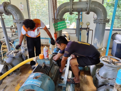 ไฟล์แนบ วันพฤหัสบดีที่ 10 กุมภาพันธ์ 2565 การประปาส่วนภูมิภาคสาขากาญจนดิษฐ์ โดยนายสุรพงศ์ สมหวัง มอบหมายงานผลิต เข้าทำการแก้ไขน้ำดิยสูบขึ้นมาผลิตน้ำประปาได้น้อย ณ สถานีผลิตน้ำบ้านน้ำฉา หน่วยบริการดอนสัก เพื่อให้สามารถสูบจ่ายน้ำให้กับลูกค้าได้ทันเวลาและสร้างความมั่นใจให้ลูกค้าในเขตพื้นที่บริการต่อไป