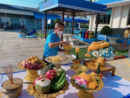 ไฟล์แนบ การประปาส่วนภูมิภาคสาขากุยบุรี จัดพิธีสักการะบูชาพระแม่ธรณีวิสุทธิสรรพสักขีบารมีธำรงชล ศาลพระภูมิเจ้าที่และสิ่งศักดิ์สิทธิ์ เนื่องในโอกาสวันคล้ายวันสถาปนา กปภ.ครบรอบ 43 ปี 