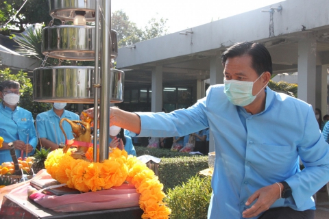 ไฟล์แนบ กปภ.ข.7 ทำพิธีบวงสรวงพระแม่ธรณี ศาลพระภูมิเจ้าที่ และเจริญพระพุทธมนต์ ถวายภัตตาหารเพล  เนื่องในวันคล้ายวันสถาปนา กปภ. ครบรอบ 43 ปี