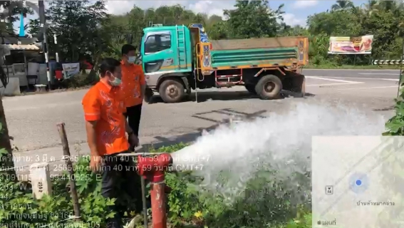 ไฟล์แนบ วันพฤหัสบดีที่ 3 มีนาคม พ.ศ. 2565 การประปาส่วนภูมิภาคสาขากาญจนดิษฐ์  ภายใต้การบริหารงานโดย  นายสุรพงศ์ สมหวัง   พร้อมพนักงานงานบริการและควบคุมน้ำสูญเสีย ดำเนินการเปิดล้างตะกอนระบายในเส้นท่อจ่ายน้ำ (Blow off) ผ่านหัวดับเพลิง โดยลงพื้นที่บริเวณพื้นที่ตำบลช้างซ้าย อำเภอกาญจนดิษฐ์ จังหวัดสุราษฎร์ธานี  ทั้งนี้เป็นการปฏิบัติตามแผนโครงการจัดการน้ำสะอาด (WSP) และติดตามการดำเนินการจ่ายน้ำให้ครอบคลุมพื้นที่การขยายเขตแนวท่อ ของ กปภ.สาขากาญจนดิษฐ์ และเพื่อให้น้ำประปามีคุณภาพตามเกณฑ์มาตรฐานของ กปภ. และเป็นการสร้างความมั่นใจในคุณภาพน้ำประปา อีกทั้งเป็นการสร้างความสัมพันธ์ที่ดีในการบริการแก่ผู้ใช้น้ำ 