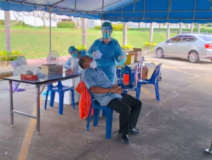 ไฟล์แนบ การประปาส่วนภูมิภาคสาขาทุ่งสง สร้างความมั่นใจตรวจ ATK เชิงรุก คุมเข้มการแพร่ระบาด Covid -19