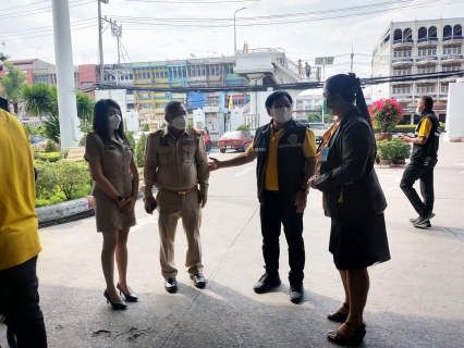 ไฟล์แนบ กปภ.สาขาสมุทรสาคร มอบน้ำดื่มบรรจุขวดให้แก่โรงพยาบาลสมุทรสาคร เพื่อรองรับการให้บริการผู้ป่วยติดเชื้อ Covid-19