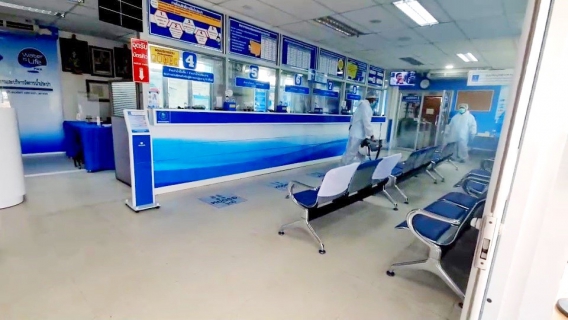 ไฟล์แนบ กปภ.สาขาปทุมธานี ฉีดพ่นยาฆ่าเชื้อ โควิด-19 ทั่วทั้งอาคารสำนักงาน เพื่อสร้างความมั่นใจ แก่ลูกค้าที่เข้ารับบริการ