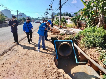 ไฟล์แนบ การประปาส่วนภูมิภาคสาขากระบี่ ดำเนินงานตามแผนบริหารจัดการน้ำสูญเสียเชิงรุก เดินหน้าลงพื้นที่ ตำบลหนองทะเล อำเภอเมืองกระบี่ จังหวัดกระบี่ เดินเท้าหาท่อแตกรั่ว พร้อมซ่อมปิดจุด เพื่อลดการเกิดน้ำสูญเสีย แก้ปัญหาน้ำไหลอ่อน 