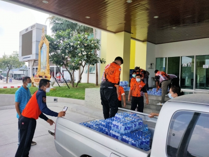 ไฟล์แนบ กปภ.สาขาสมุทรสาคร มอบน้ำดื่มบรรจุขวด จำนวน 1,000 ขวด สนับสนุนศูนย์ให้บริการวัคซีนโควิด -19 อบต.ท่าทราย