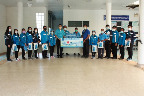 ไฟล์แนบ กปภ.สาขาสระแก้ว ดำเนินโครงการเติมใจให้กัน (Home care) และได้มอบน้ำดื่มตราสัญลักษณ์ กปภ.จำนวน 240 ขวด