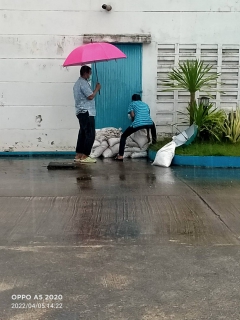 ไฟล์แนบ กปภ.สาขาทุ่งสง เตรียมรับมือหากเกิดอุทกภัยในสถานะการณ์ฝนตกหนัก ติดตามปริมาณน้ำฝนอย่างใกล้ชิดและพร้อมปฏิบัติตามมาตรการและแนวทางแก้ไขปัญหาอุทกภัยของ กปภ. เพื่อลดผลกระทบต่อการผลิตน้ำประปาบริการประชาชนและป้องกันความเสียหายที่จะเกิดขึ้น 