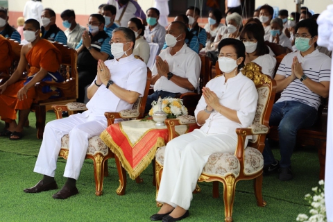 ไฟล์แนบ กปภ.ข.4 ลงพื้นที่บริการน้ำดื่มเพื่อบริการประชาชน งานเททองหล่อพระประธาน