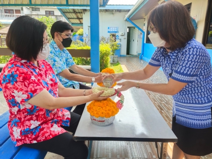 ไฟล์แนบ กปภ.สาขาท่ามะกา จัดกิจกรรมสรงน้ำพระแม่ธรณีวิสุทธิสรรพสักขีบารมีธำรงชลและรดน้ำขอพรผู้ใหญ่ เนื่องในเทศกาลวันสงกรานต์ (วันขึ้นปีใหม่ไทย) ประจำปี ๒๕๖๕  วันอังคารที่12 เมษายน 2565