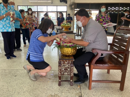 ไฟล์แนบ กปภ.สาขาท่ามะกา เข้าร่วมพิธี รดน้ำขอพร ท่านนายอนุชา หอยสังข์ นายอำเภอท่ามะกา  จังหวัดกาญจนบุรี เนื่องในเทศกาลวันสงกรานต์ (วันขึ้นปีใหม่ไทย) ประจำปี 2565 วันอังคารที่ 12 เมษายน 2565 