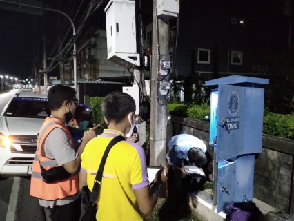 ไฟล์แนบ กปภ.สาขาภูเก็ต ร่วมกับบริษัท เอเชีย อินฟราสตรักเชอร์ แมเนจเม้นท์ (ประเทศไทย) จำกัด (โครงการจัดการลดน้ำสูญเสีย) ลงพื้นที่สำรวจหาท่อแตก ท่อรั่วโดยวิธี Step test ในเวลากลางคืน พร้อมกับโบลว์น้ำในเส้นท่อ บริเวณพื้นที่ DMA-22 กูกู้  
