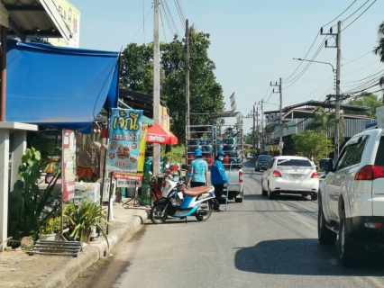 ไฟล์แนบ วันพฤหัสบดีที่ 28 เมษายน  2565 การประปาส่วนภูมิภาคสาขากาญจนดิษฐ์ ภายใต้การบริหารงานโดย นายสุรพงศ์  สมหวัง ผู้จัดการการประปาส่วนภูมิภาคสาขากาญจนดิษฐ์  มอบหมายคณะกรรมการลดน้ำสูญเสียด้านกายภาพ ลงพื้นที่สำรวจ หาท่อแตกท่อรั่ว บริเวณพื้นที่ ตลาดกาญจนดิษฐ์ ตำบลกะแดะ อำเภอกาญจนดิษฐ์  จังหวัดสุราษฎร์ธานี เพื่อลดน้ำสูญเสียในระบบจำหน่ายและเพิ่มแรงดันในเส้นท่อ เป็นการให้บริการน้ำประปาอย่างเต็มประสิทธิภาพตามมาตรฐานของ กปภ. 