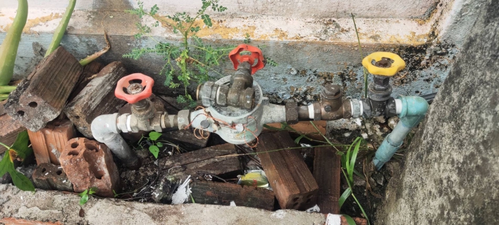 ไฟล์แนบ กปภ.สาขากำแพงเพชร ครองที่หนึ่งในใจลูกค้า เร่งตรวจสอบประตูน้ำรั่ว ลูกค้าชื่นชม !!บริการรวดเร็ว