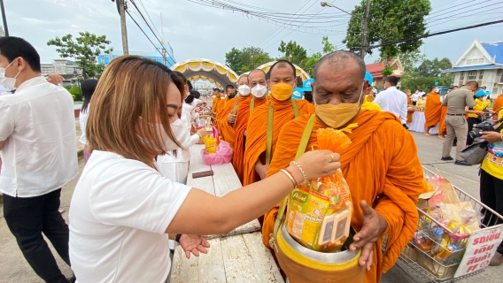 ไฟล์แนบ การประปาส่วนภูมิภาคสาขาชุมพร เข้าร่วมกิจกรรมทำบุญตักบาตร เนื่องในวันฉัตรมงคล ณ ลานเทศบาลเมืองชุมพร