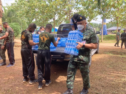 ไฟล์แนบ การประปาส่วนภูมิภาคสาขาคลองท่อม มอบน้ำดื่มบรรจุขวดตราสัญลักษณ์ กปภ. จำนวน 600 ขวด สำหรับประชาชนเฝ้ารับเสด็จ สมเด็จพระกนิษฐาธิราชเจ้า กรมสมเด็จพระเทพรัตนราชสุดาฯ สยามบรมราชกุมารี ในวันที่ 12 พฤษภาคม 25