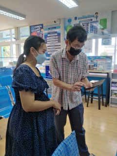 ไฟล์แนบ กปภ.สาขาท่ามะกา จัดกิจกรรม "โครงการ 130 ปี กระทรวงมหาดไทย กปภ. อาสาดูแลประปาเพื่อปวงชน"  //" เจอ จ่าย แจก " //โดยการมอบของที่ระลึกของ กปภ.ให้แก่ลูกค้าที่ Add Line : @pwathailand หรือดาวน์โหลด Mobile Application : PWA 1662 ประจำเดือน พฤษภาคม 2565  