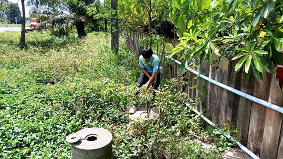 ไฟล์แนบ วันพฤหัสบดีที่ 26 พฤษภาคม 2565 การประปาส่วนภูมิภาคสาขากาญจนดิษฐ์ ภายใต้การบริหารงานโดยนายสุรพงศ์  สมหวัง ผู้จัดการการประปาส่วนภูมิภาคสาขากาญจนดิษฐ์  มอบหมายหัวหน้างานบริการและควบคุมน้ำสูญเสียและพนักงานในสังกัด ลงพื้นที่ตำบลท่าอุแท ตำบลพลายวาส ตำบลกะแดะ   ออกทำ Step test ค้นหาท่อรั่ว เส้นท่อจ่ายน้ำเส้นใหม่จาก สถานีจ่ายน้ำวิภาวดี ไปถึงตลาดกาญจนดิษฐ์ อ.กาญจนดิษฐ์  จ.สุราษฎร์ธานี เพื่อค้นท่อแตกท่อรั่วและเพิ่มปริมาณน้ำจ่ายให้ลูกค้าได้ดียิ่งขึ้น