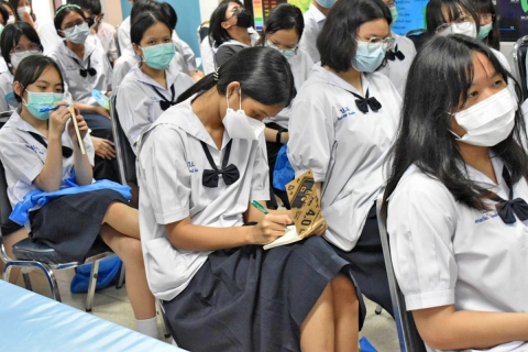 ไฟล์แนบ กปภ.สาขาอุบลราชธานี ต้อนรับคณะครูนักเรียนโรงเรียนเบ็ญจะมะมหาราช ดูงานระบบผลิตน้ำประปา