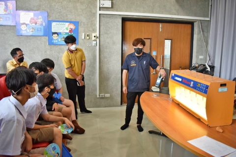 ไฟล์แนบ กปภ.สาขาอุบลราชธานี ต้อนรับคณะครูนักเรียนโรงเรียนเบ็ญจะมะมหาราช ดูงานระบบผลิตน้ำประปา