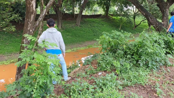ไฟล์แนบ ไม่รอช้า!! หลังพบน้ำจ่ายสูงผิดปกติ ระดมทีมช่างซ่อมทันที