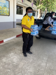 ไฟล์แนบ กปภ.สาขาพนมทวน ร่วมปันน้ำใจ สนับสนุนน้ำดื่มบรรจุขวดให้กับ ที่ว่าการอำเภอพนมทวน