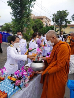 ไฟล์แนบ กปภ.สาขาคลองหลวง ร่วมพิธีทำบุญตักบาตรถวายเป็นพระราชกุศล ในกิจกรรมเฉลิมพระเกียรติสมเด็จพระนางเจ้าฯ พระบรมราชินี เนื่องในโอกาสวัเฉลิมพระชนมพรรษา 3 มิถุนายน 2565