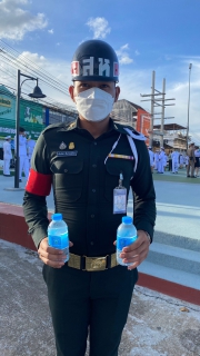 ไฟล์แนบ การประปาส่วนภูมิภาคสาขาชุมพร ร่วมกิจกรรมจุดเทียนถวายพระพร สมเด็จพระนางเจ้าสุทิดา พัชรสุธาพิมลลักษณ พระบรมราชินี และร่วมสนับสนุนน้ำดื่มบรรจุขวดตราสัญลักษณ์ กปภ.เพื่อใช้ในกิจกรรม 