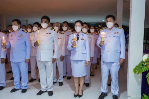 ไฟล์แนบ กปภ.สาขาเกาะพะงัน  ร่วมพิธีถวายเครื่องราชสักการะและวางพานพุ่ม และพิธีจุดเทียนถวายพระพรชัยมงคล กิจกรรมเฉลิมพระเกียรติสมเด็จพระนางเจ้าสุทิดา พัชรสุธาพิมลลักษณ พระบรมราชินี เนื่องในโอกาสวันเฉลิมพระชนมพรรษา