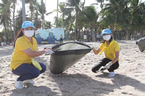 ไฟล์แนบ กปภ.เขต ๑ จัดกิจกรรมจิตอาสาฯ เก็บขยะชายหาดบางแสน เฉลิมพระเกียรติสมเด็จพระนางเจ้าฯ พระบรมราชินี