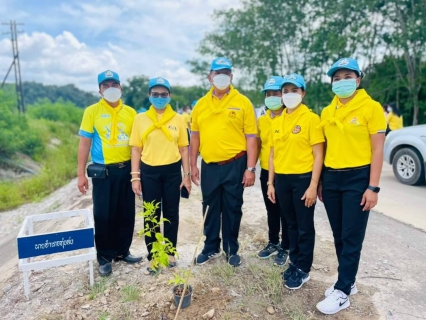 ไฟล์แนบ การประปาส่วนภูมิภาคสาขาทุ่งสง ร่วมกิจกรรมจิตอาสา "เราทำความดีด้วยหัวใจ" ด้วยการปลูกต้นไม้เฉลิมพระเกียรติสมเด็จพระนางเจ้าสุทิดา พัชรสุธาพิมลลักษณ พระบรมราชินี เนื่องในโอกาสวันเฉลิมพระชนมพรรษาสมเด็จพระนางเจ้าสิทดา พัชรสุธาพิมลลักษณ์ พระบรมราชินี 3 มิถุนายน 2565