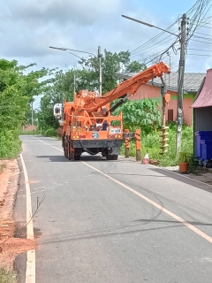 ไฟล์แนบ เมื่อวันพฤหัสบดี ที่ 2 มิถุนายน 2565 การประปาส่วนภูมิภาคสาขากาญจนดิษฐ์ โดย นายสุรพงศ์ สมหวัง ผู้จัดการ กปภ.สาขากาญจนดิษฐ์ มอบหมายพนักงานเจ้าหน้าที่ งานบริการและควบคุมน้ำสูญเสีย ลงพื้นร่วมกับการไฟฟ้าส่วนภูมิภาคอำเภอกาญจนดิษฐ์ พี่ชี้แนวท่อให้กับการไฟฟ้าเพื่อทำการขยายเขตเสาไฟฟ้าของการไฟฟ้าส่วนภูมิภาคอำเภอกาญจนดิษฐ์