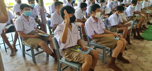 ไฟล์แนบ วันจันทร์ที่ 13 มิถุนายน 2565 เวลา 08.00  12.00 น. การประปาส่วนภูมิภาคสาขาลำพูน โดยนายพรพจน์ ฑีฆายุ ผู้จัดการ กปภ.สาขาลำพูน  โดยมีนางแก้วตา  ศิลปสุวรณ์ หัวหน้างานประชาสัมพันธ์เขต 9  เป็นวิทยากรบรรยายในกิจกรรม พร้อมหัวหน้างาน พนักงานและลูกจ้าง  จัดกิจกรรมโครงการ อาสาประปาเพื่อปวงชน