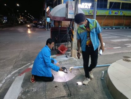 ไฟล์แนบ วันอังคารที่ 14 มิถุนายน 2565 การประปาส่วนภูมิภาคสาขากาญจนดิษฐ์ ภายใต้การบริหารงานโดยนายสุรพงศ์  สมหวัง ผู้จัดการการประปาส่วนภูมิภาคสาขากาญจนดิษฐ์  มอบหมายหัวหน้างานบริการและควบคุมน้ำสูญเสียและพนักงานในสังกัด ลงพื้นที่เทศบาลเมืองดอนสัก ตำบลดอนสัก   จังหวัดสุราษฎร์ธานี ออกทำ Step test ค้นหาท่อรั่ว DMA 09  เทศบาลเมืองดอนสัก ตำบลดอนสัก อ.ดอนสัก จ.สุราษฎร์ธานี เพื่อค้นท่อแตกท่อรั่วและเพิ่มปริมาณน้ำจ่ายให้ลูกค้าได้ดียิ่งขึ้น    