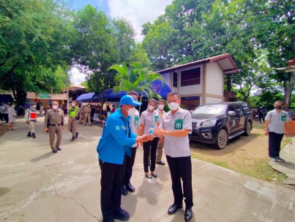 ไฟล์แนบ กิจกรรมแจกน้ำดื่ม กปภ.บริการหน่วยแพทย์อาสาสมเด็จพระศรีนครินทราบรมราชชนนี (พอ.สว.) ครั้งที่ 9 
