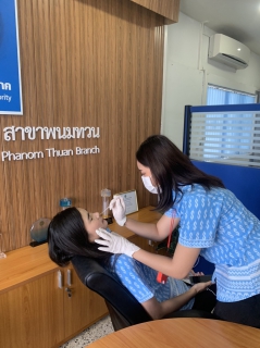 ไฟล์แนบ กปภ.สาขาพนมทวน ดำเนินการตรวจเชิงรุกหาเชื้อโควิด-19 ด้วยการตรวจ ANTIGEN TEST KIT (ATK)