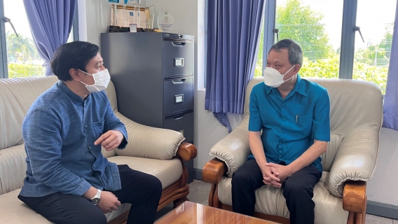 ไฟล์แนบ กปภ.ข.๓ สนับสนุนน้ำดื่มตราสัญลักษณ์ กปภ. ให้แก่ ศูนย์อำนวยการขจัดความยากจนและพัฒนาคนทุกช่วงวัยอย่างยั่งยืนตามปรัชญาของเศรษฐกิจพอเพียง อ.บ้านแพ้ว จ.สมุทรสาคร