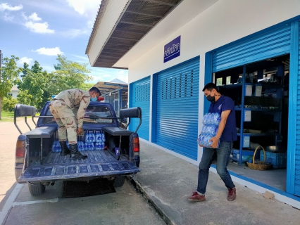 ไฟล์แนบ กปภ.สาขาสมุทรสาคร มอบน้ำดื่มบรรจุขวด สนับสนุนกิจกรรมจิตอาสา และให้บริการประชาชน