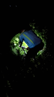 ไฟล์แนบ วันอังคารที่ 28 มิถุนายน 2565 การประปาส่วนภูมิภาคสาขากาญจนดิษฐ์ ภายใต้การบริหารงานโดยนายสุรพงศ์  สมหวัง ผู้จัดการการประปาส่วนภูมิภาคสาขากาญจนดิษฐ์  มอบหมายหัวหน้างานบริการและควบคุมน้ำสูญเสียและพนักงานในสังกัด ลงพื้นที่เทศบาลท่าททองใหม่ ตำบลท่าทองใหม่  จังหวัดสุราษฎร์ธานี ออกทำ Step test ค้นหาท่อรั่ว DMA 05 ชุมชนปากกะแดะ ชุมชนพลายวาส สี่แยกพ่วง ชุมชนดอนมั่ว ตำบลกะแดะ และตำบลพลายวาส อ.กาญจนดิษฐ์ จ.สุราษฎร์ธานี เพื่อค้นท่อแตกท่อรั่วและเพิ่มปริมาณน้ำจ่ายให้ลูกค้าได้ดียิ่งขึ้น   