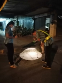 ไฟล์แนบ การประปาส่วนภูมิภาคสาขาท่าแซะ ดำเนินการทำสเต็ปเทสต์ตามแผนลดน้ำสูญเสีย&#8203; บริเวณเขตพื้นที่จำหน่ายแม่ข่ายท่าแซะ ในโซนตลาดเทศบาลตำบลท่าแซะ อ.ท่าแซะ จ.ชุมพร 