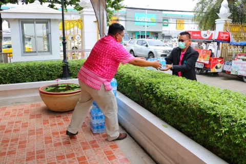 ไฟล์แนบ กปภ.สาขาปทุมธานี สนับสนุนน้ำดื่ม กปภ. เนื่องในพิธีบวงสรวงบูรณะซ่อมแซมศาลหลักเมืองปทุมธานี 