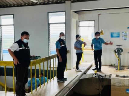 ไฟล์แนบ การประปาส่วนภูมิภาคสาขาชุมพรให้การต้อนรับ คณะกรรมการตรวจประเมินโครงการส่งเสริมความเชื่อมั่นคุณภาพน้ำประปา Water is Life 