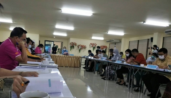 ไฟล์แนบ กปภ.สาขาภูเก็ต  เข้าร่วมประชุมคณะกรรมการบริหารศูนย์อำนวยการขจัดความยากจนและพัฒนาคนทุกช่วงวัยอย่างยั่งยืนตามหลักปรัชญาของเศรษฐกิจพอเพียง