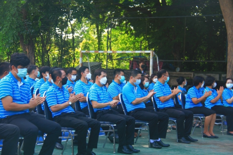 ไฟล์แนบ กปภ.เขต 10 จัดพิธีเปิดโครงการโรงงานสีขาว ประกาศนโยบายและแสดงเจตนารมณ์มุ่งมั่นป้องกันและแก้ไขปัญหายาเสพติดในหน่วยงาน