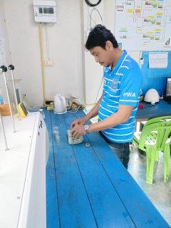 ไฟล์แนบ กปภ.สาขาระนอง ตรวจสอบคุณภาพน้ำ สร้างความเชื่อมั่นกระบวนการผลิตน้ำประปา