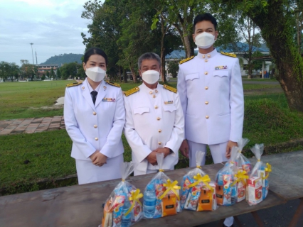 ไฟล์แนบ การประปาส่วนภูมิภาคสาขาตะกั่วป่า เข้าร่วมพิธีทำบุญตักบาตรถวายเป็นพระราชกุศล เนื่องในโอกาสวันเฉลิมพระชนมพรรษา พระบาทสมเด็จพระเจ้าอยู่หัว 28 กรกฎาคม 2565