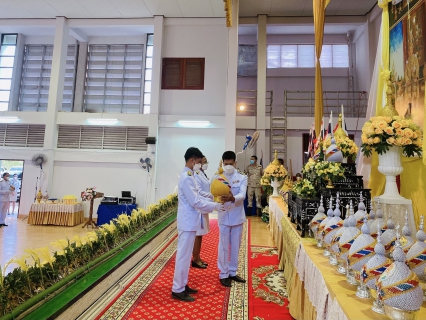 ไฟล์แนบ กปภ.สาขากุยบุรีเข้าร่วมพิธีถวายเครื่องราชสักการะและจุดเทียนถวายพระพรชัยมงคลเนื่องในโอกาสวันเฉลิมพระชนมพรรษาพระบาทสมเด็จพระเจ้าอยู่หัว ปีพุทธศักราช 2565