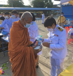 ไฟล์แนบ กปภ.สาขาพนมทวน เข้าร่วมพิธีทำบุญตักบาตรถวายพระราชกุศล และพิธีถวายสัตย์ปฏิญาณเพื่อเป็นข้าราชการที่ดีและพลังของแผ่นดิน 