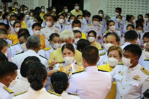 ไฟล์แนบ วันพฤหัสบดีที่ 28 กรกฎาคม 2565 กปภ.สาขากาญจนดิษฐ์ โดยนายสุรพงศ์ สมหวัง ผู้จัดการ กปภ.สาขากาญจนดิษฐ์ มอบหมายพนักงานในสังกัด ร่วมพิธีถวายเครื่องราชสักการะ วางพานพุ่มและถวายพระพรชัยมงคล เนื่องในโอกาสมหามงคลเฉลิมพระชนมพรรษา 70 พรรษา พระบาทสมเด็จพระปรเมนทรรามาธิบดีศรีสินทรมหาวชิราลงกรณ พระวชิรเกล้าเจ้าอยู่หัว 28 กรกฎาคม 2565 ณ ศาลาประชาคมที่ว่าการอำเภอกาญจนดิษฐ์   อำเภอกาญจนดิษฐ์  จังหวัดสุราษฎร์ธานี 